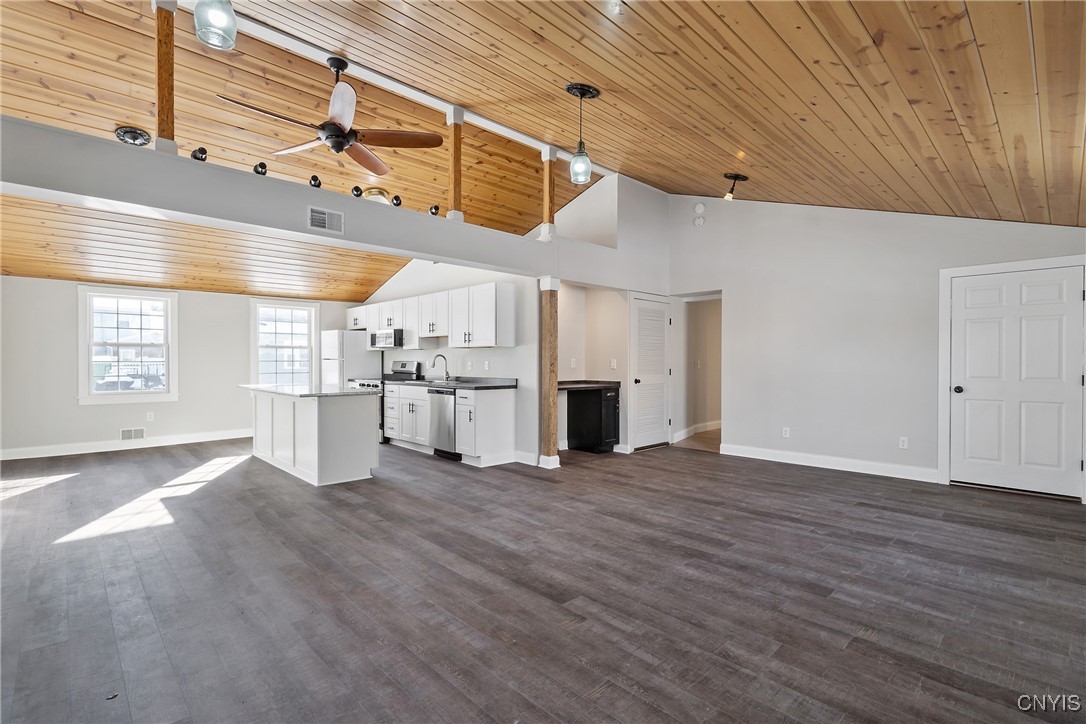 201 Highbridge Street Manlius, NY 13066 - Photo 6 of 35