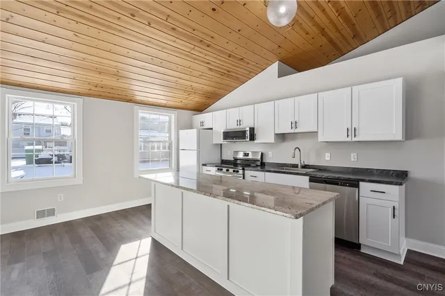 $3,395 | 201 Highbridge Street, Manlius, NY 13066