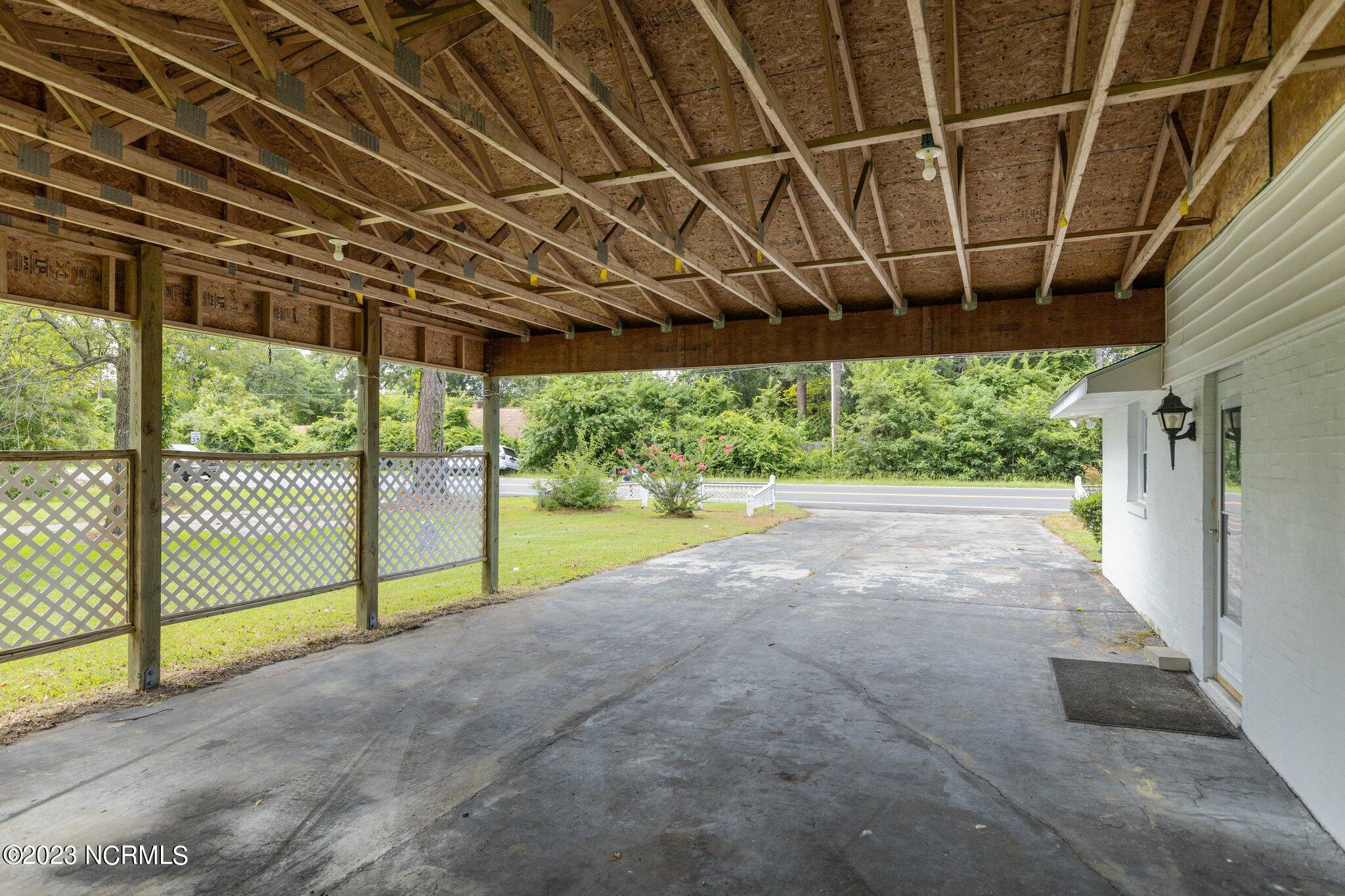 4303 Country Club Road Morehead City, NC 28557 - Photo 36 of 46