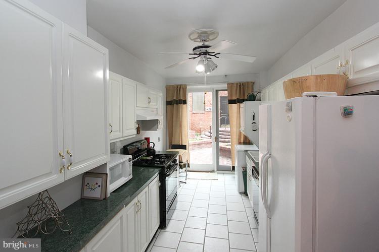 128 D Street Southeast Washington, DC 20003 - Photo 14 of 28 Dining Room
