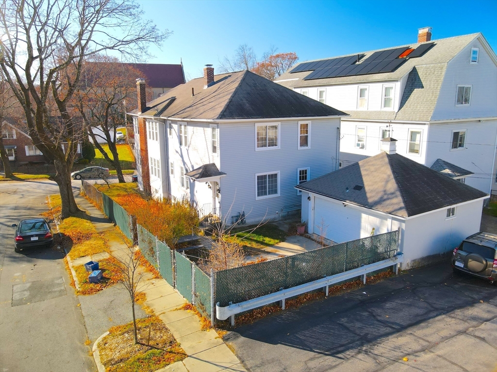27 Fairfax Road Worcester, MA 01610 - Photo 4 of 24 Gallery Image 4