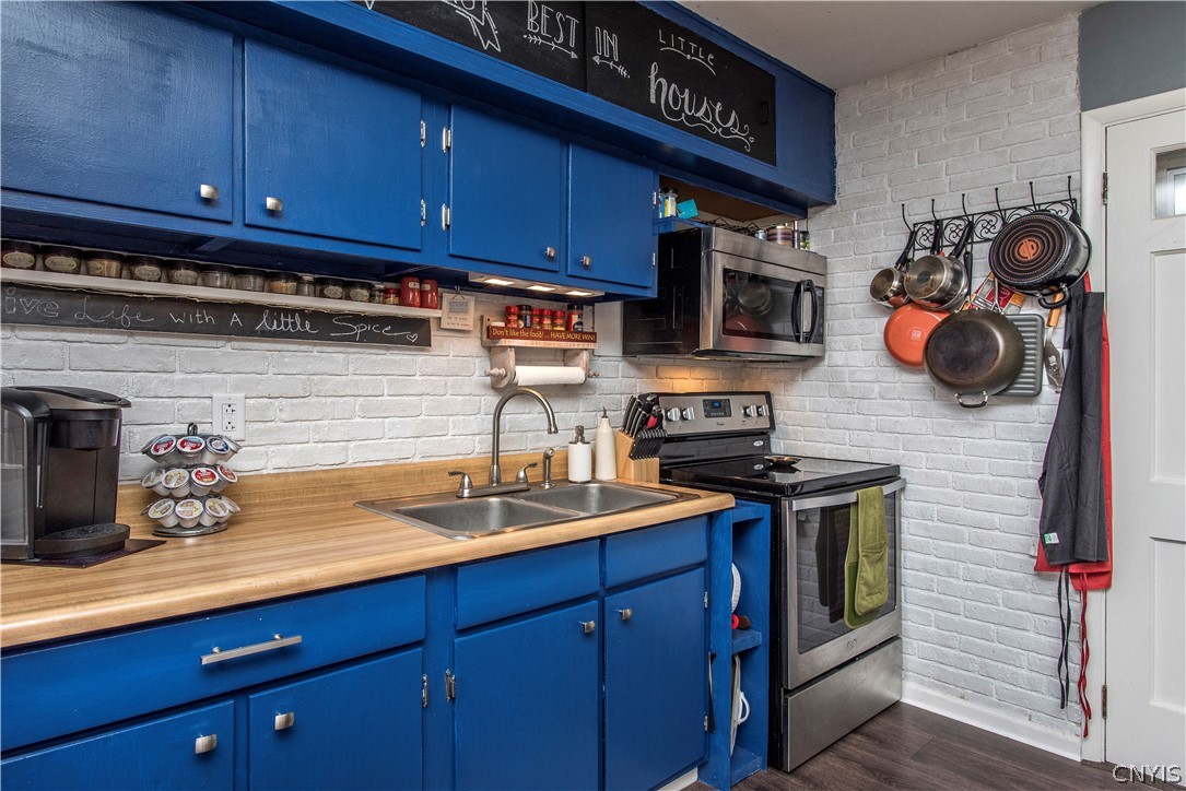 412 Van Rensselaer Road Utica, NY 13502 - Photo 13 of 40