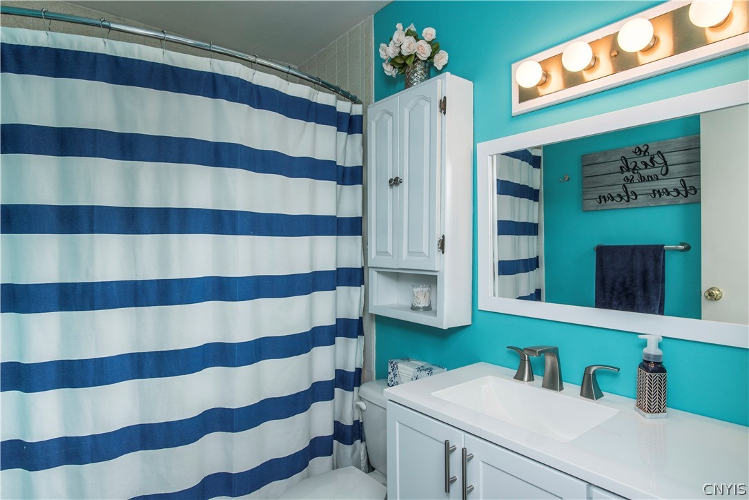 412 Van Rensselaer Road Utica, NY 13502 - Photo 19 of 40