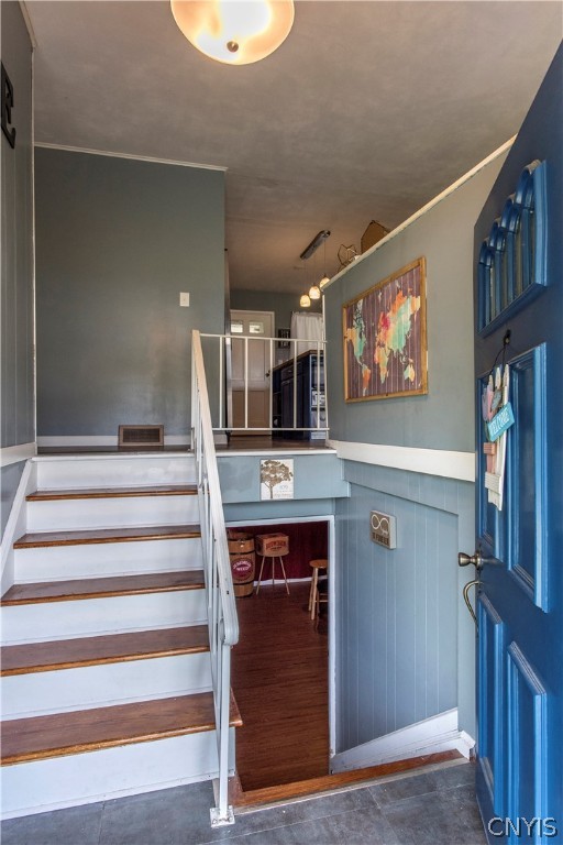 412 Van Rensselaer Road Utica, NY 13502 - Photo 3 of 40