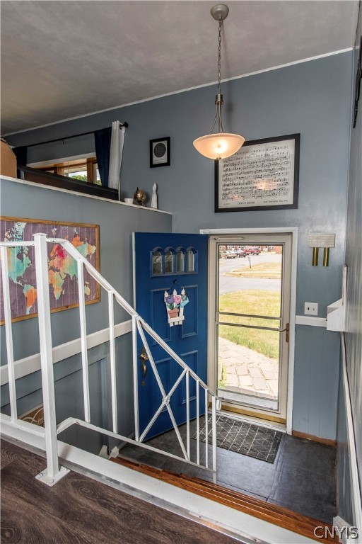 412 Van Rensselaer Road Utica, NY 13502 - Photo 5 of 40