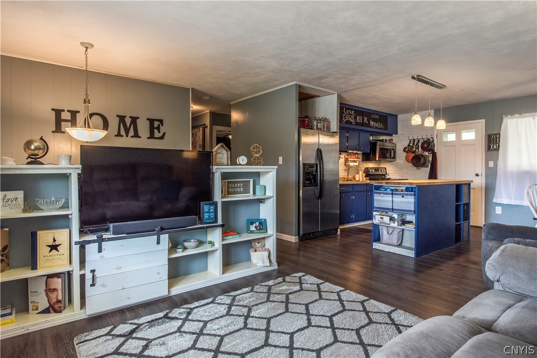 412 Van Rensselaer Road Utica, NY 13502 - Photo 7 of 40