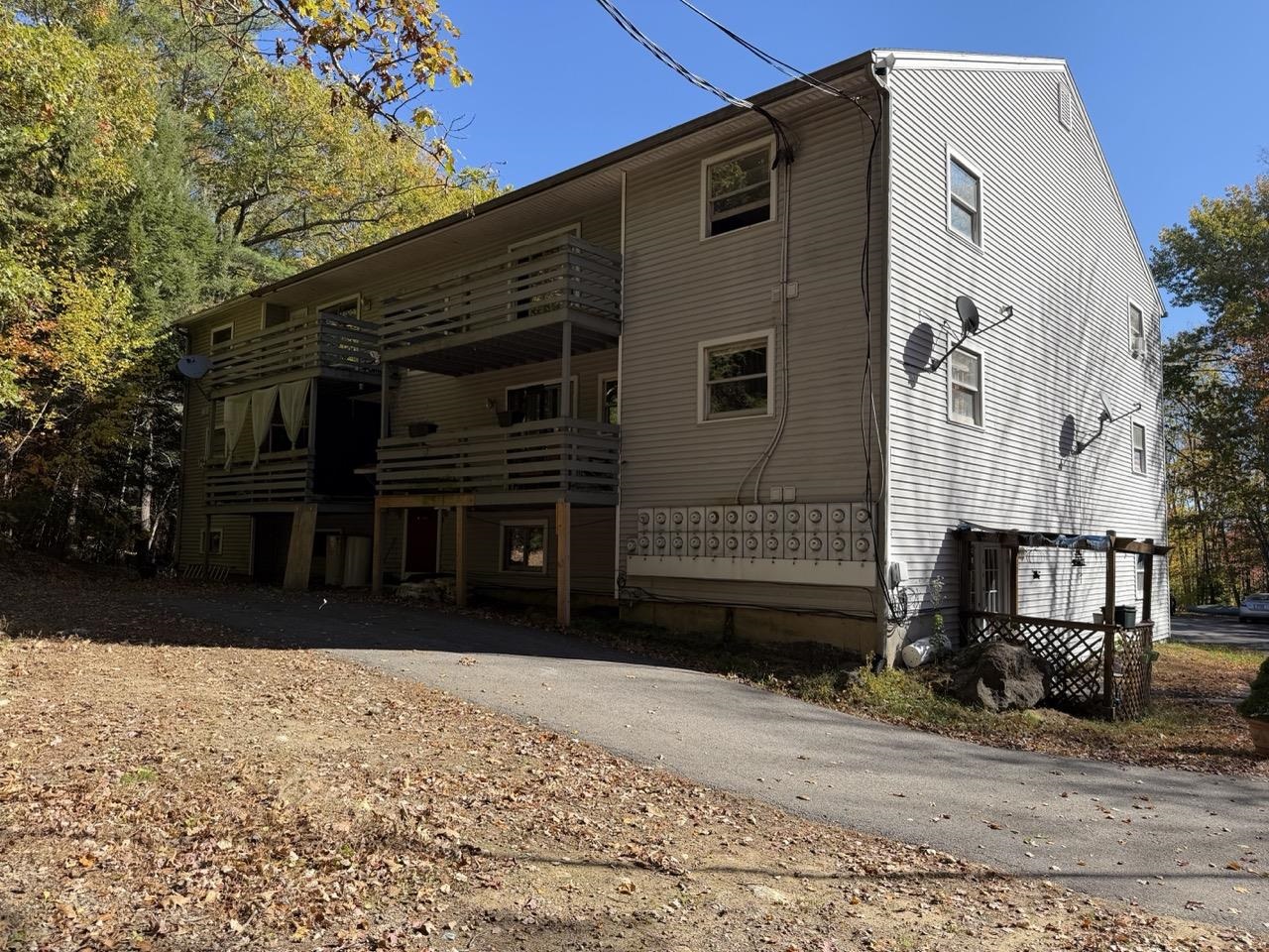 1088 Dover Road, Unit 203 Epsom, NH 03234 - Photo 13 of 15