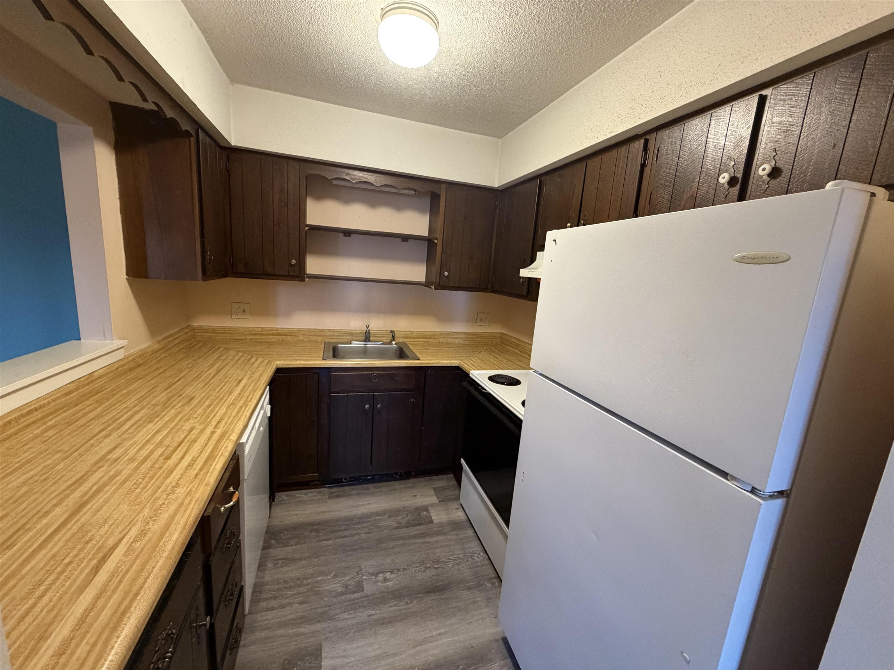 1088 Dover Road, Unit 203 Epsom, NH 03234 - Photo 7 of 15