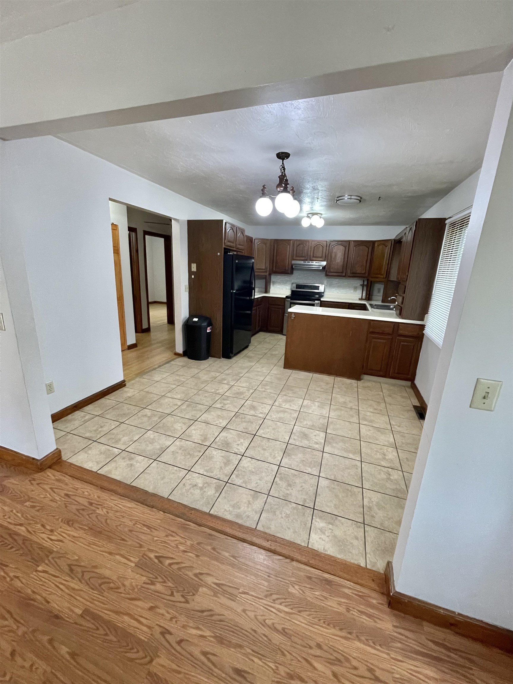 703 Division Owosso, MI 48867 - Photo 10 of 28