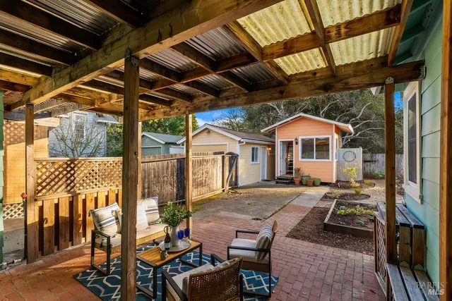 $875,000 | 7859 Anthony Street, Sebastopol, CA 95472