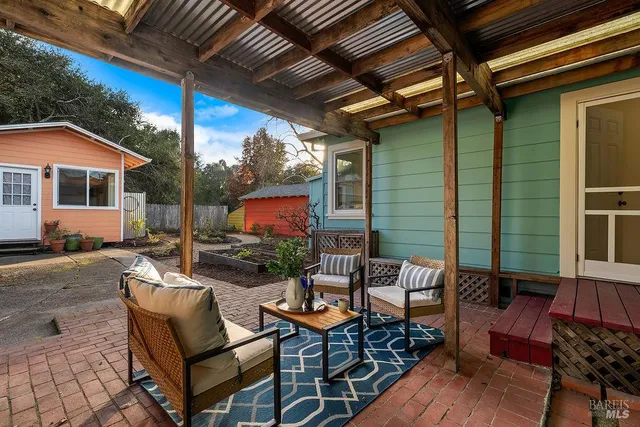 $875,000 | 7859 Anthony Street, Sebastopol, CA 95472