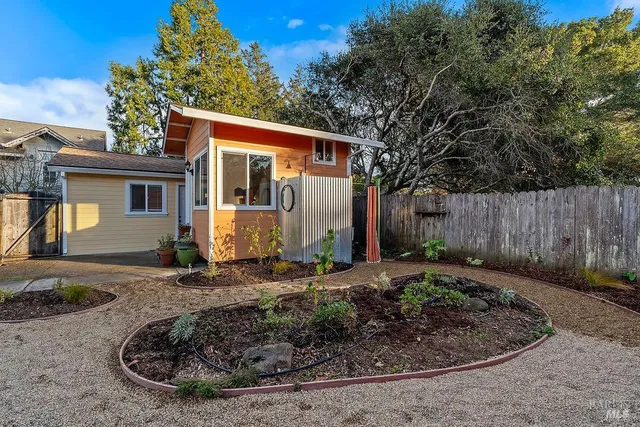 $875,000 | 7859 Anthony Street, Sebastopol, CA 95472