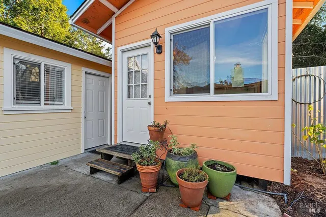 $875,000 | 7859 Anthony Street, Sebastopol, CA 95472