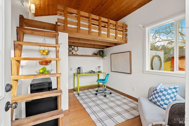 $875,000 | 7859 Anthony Street, Sebastopol, CA 95472