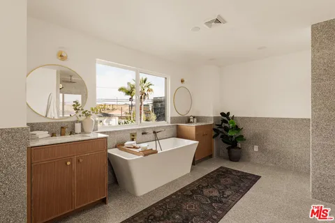 $3,195,000 | 4628 Berryman Avenue, Los Angeles, CA 90230
