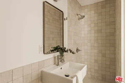 $3,195,000 | 4628 Berryman Avenue, Los Angeles, CA 90230