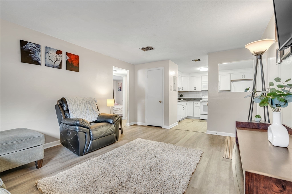 176 Maple Avenue, Unit 18 Rutland, MA 01543 - Photo 12 of 28 Gallery Image 12