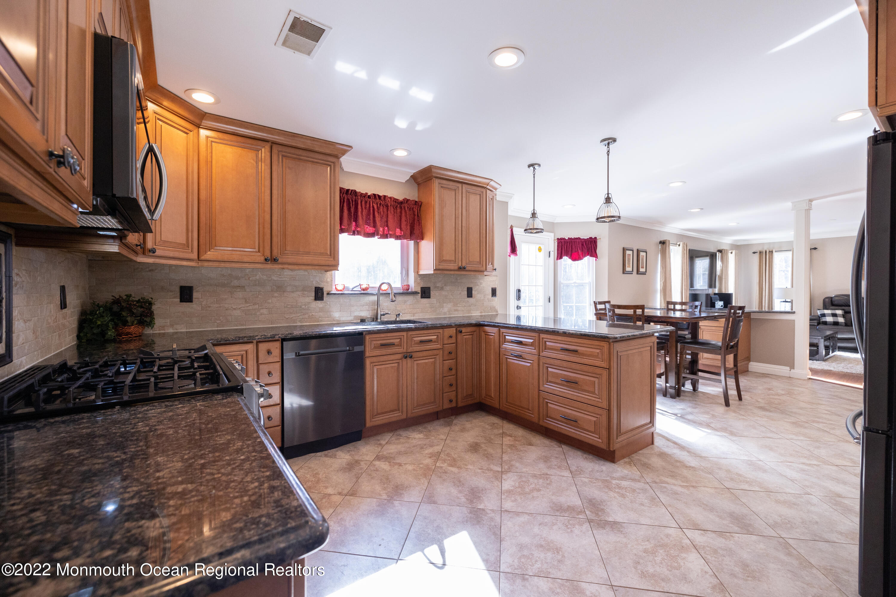 15 Arrowhead Circle Jackson, NJ 08527 - Photo 10 of 28 2022021014421517-8459425404335804781-_33