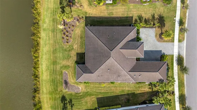 $6,200 | 8921 Artisan Way, Sarasota, FL 34240