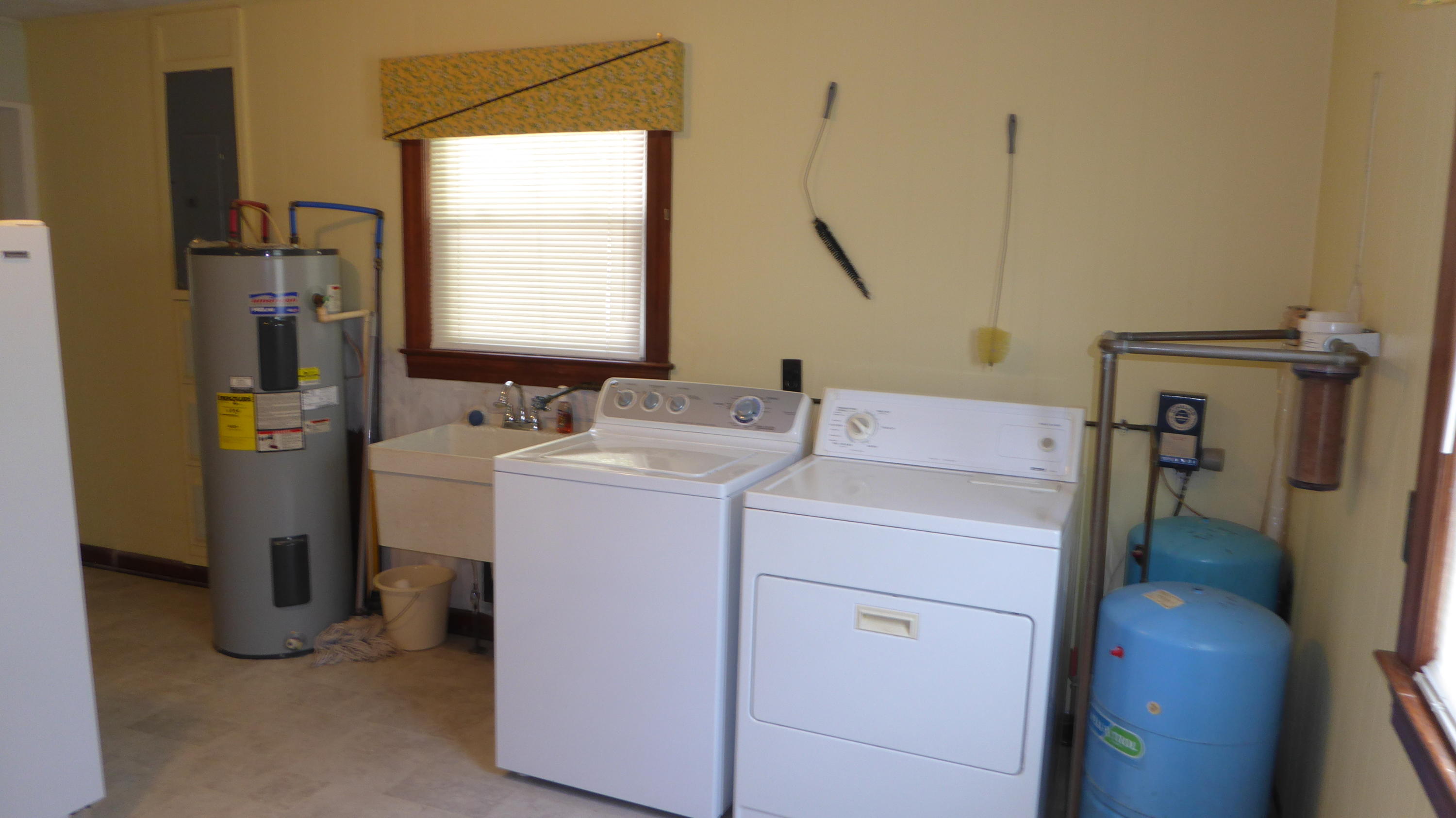 46 Wescott Road Rocky Mount, VA 24151 - Photo 13 of 45 13 Laundry