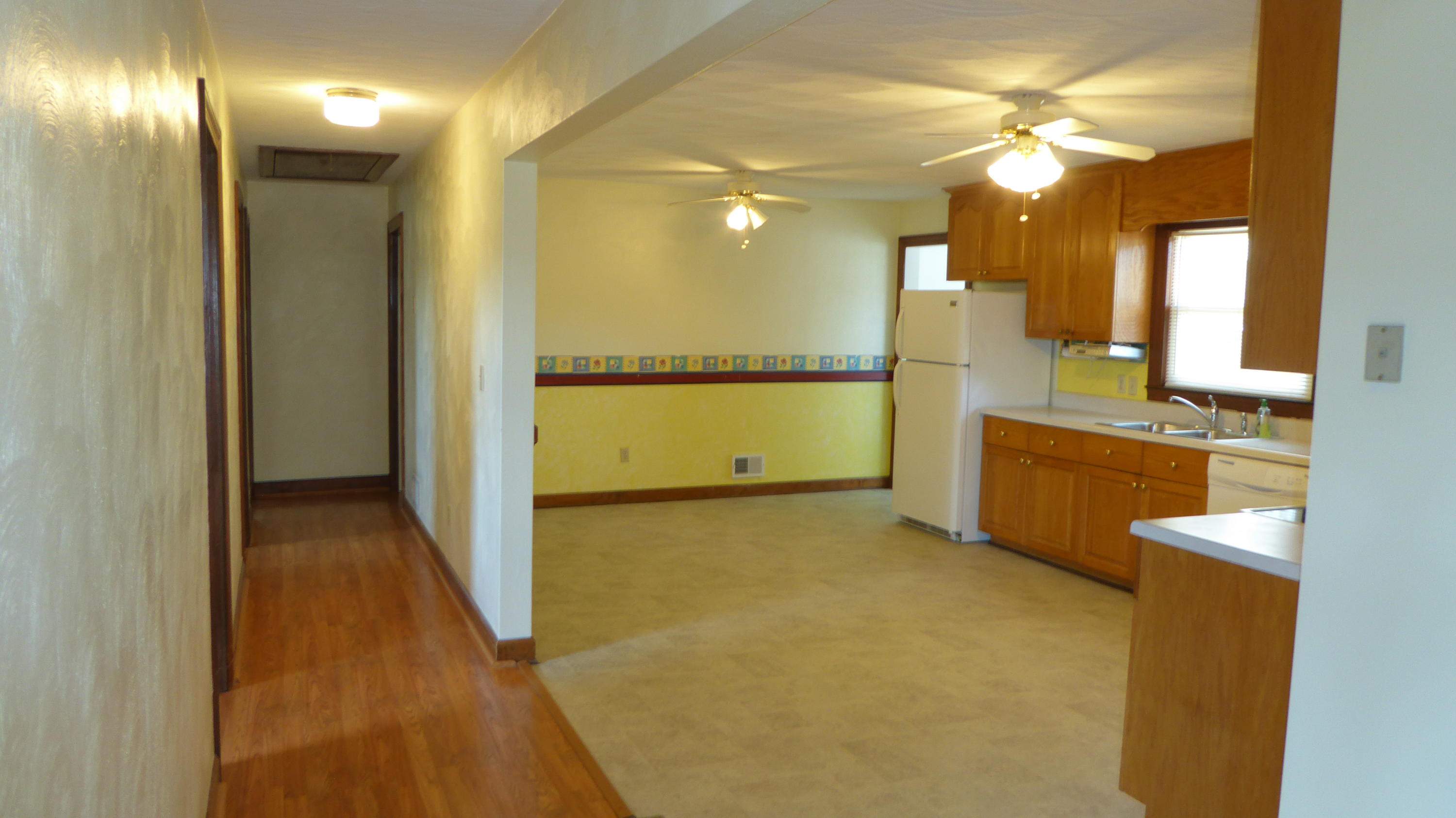 46 Wescott Road Rocky Mount, VA 24151 - Photo 23 of 45 22 Breakfast Area (2)