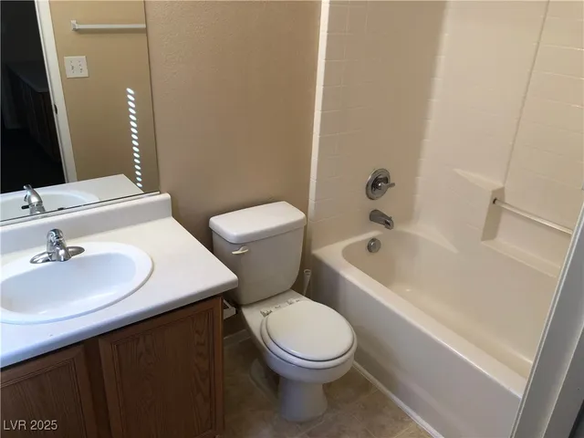 $2,395 | 842 Trout Stream Court, Henderson, NV 89052