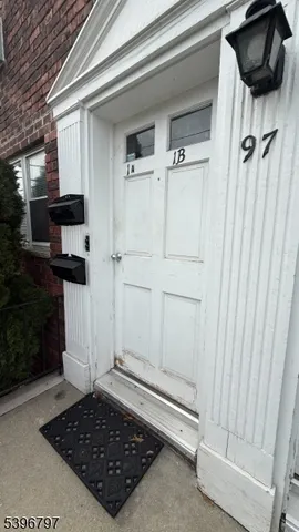 a view of a utility room