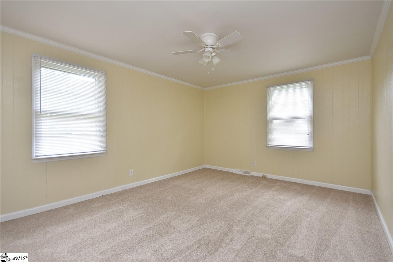 104 Crescent Drive Fountain Inn, SC 29644 - Photo 12 of 26