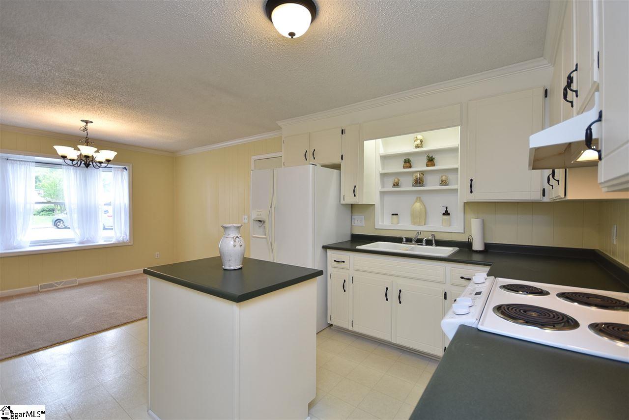 104 Crescent Drive Fountain Inn, SC 29644 - Photo 15 of 26