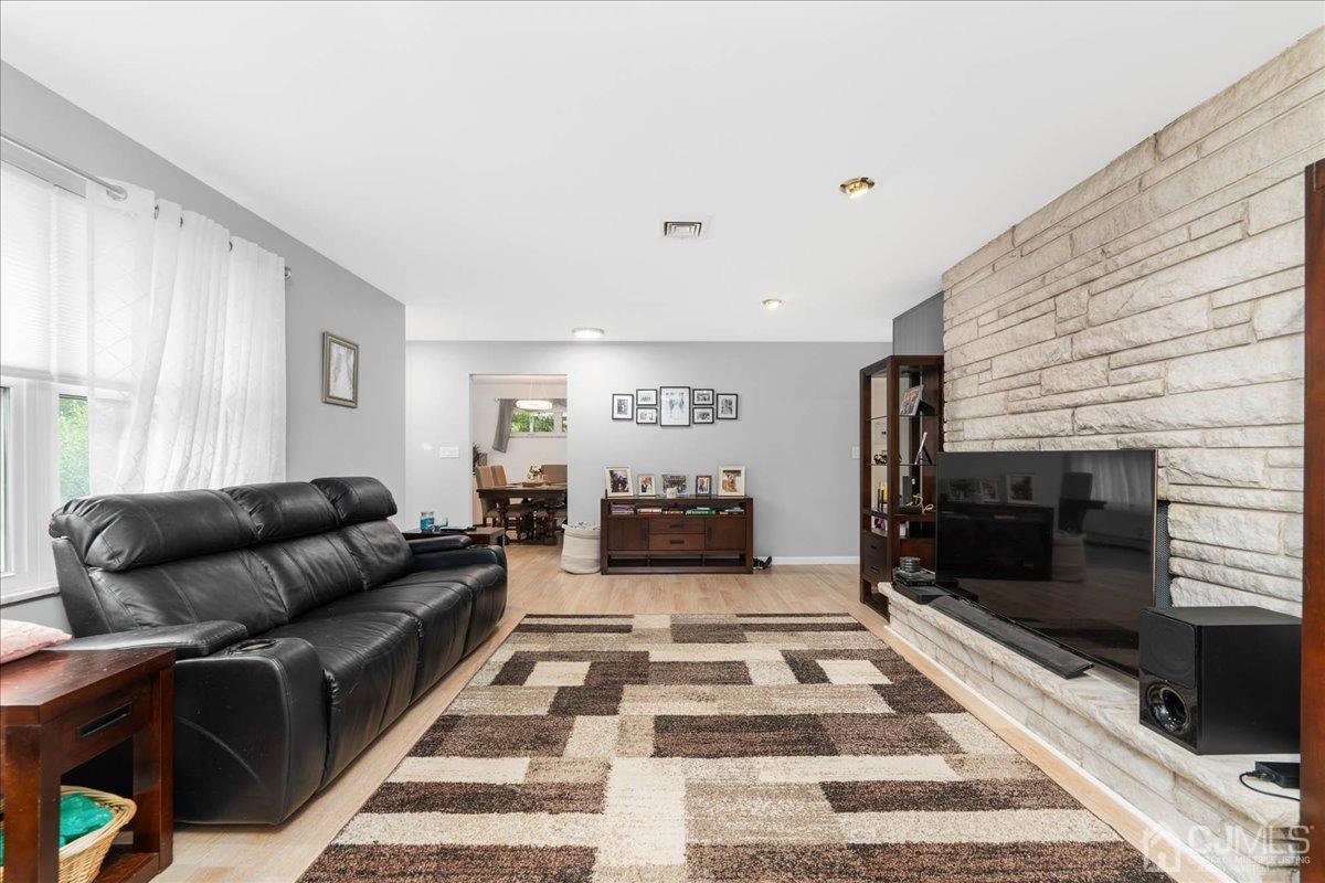 241 4th Street Dunellen, NJ 08812 - Photo 7 of 36 Gallery Image 7