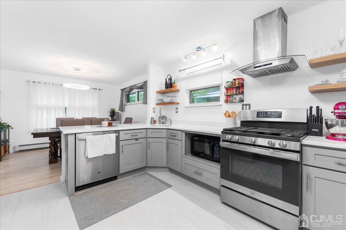 241 4th Street Dunellen, NJ 08812 - Photo 10 of 36 Gallery Image 10