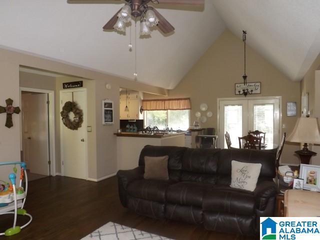 812 Sunshine Avenue Oneonta, AL 35121 - Photo 12 of 47