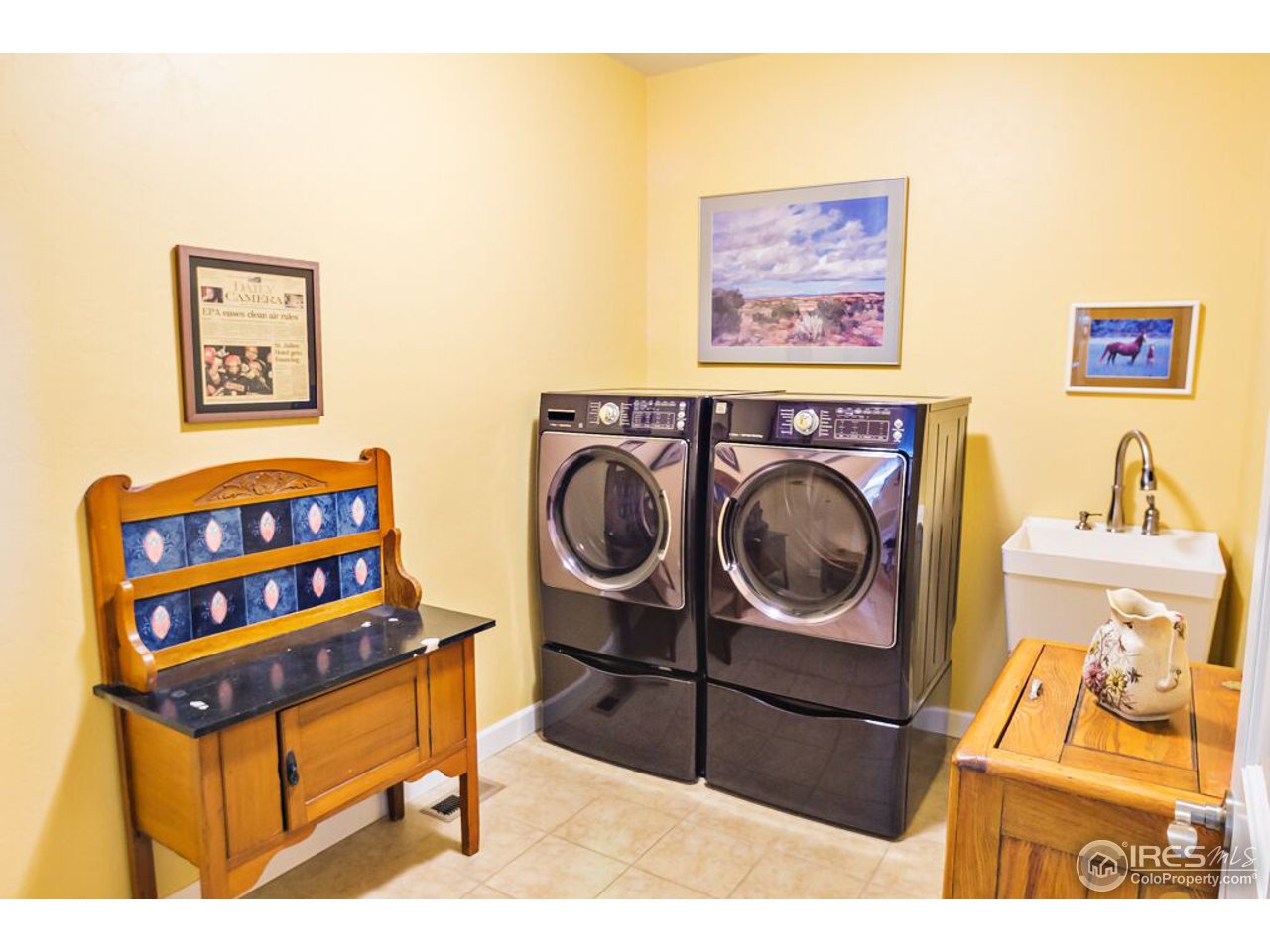 5667 Pioneer Road Boulder, CO 80301 - Photo 8 of 25 Laundry Room