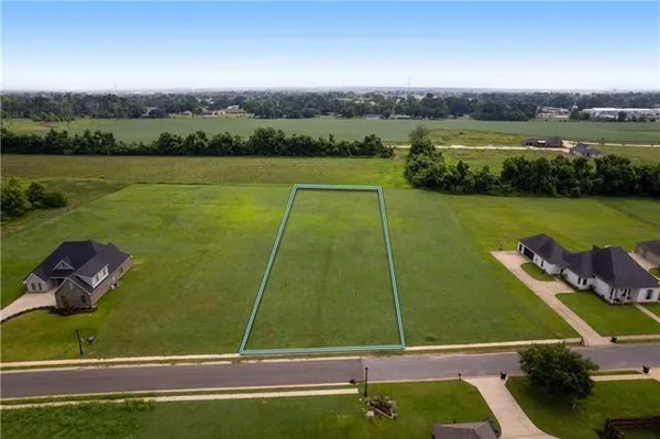 $64,000 | 1324 Bonaire Trace, Alexandria, LA 71303