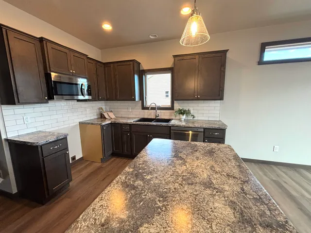 $394,900 | 2070 Bear Paw Trail, Kaukauna, WI 54130