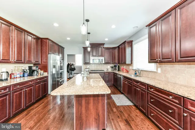 $4,500 | 15783 Berkhamstead Place, Leesburg, VA 20176