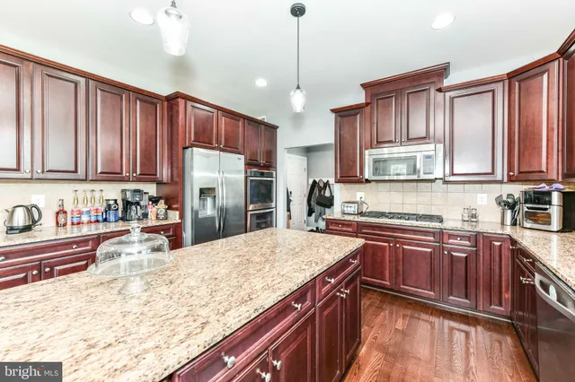 $4,500 | 15783 Berkhamstead Place, Leesburg, VA 20176