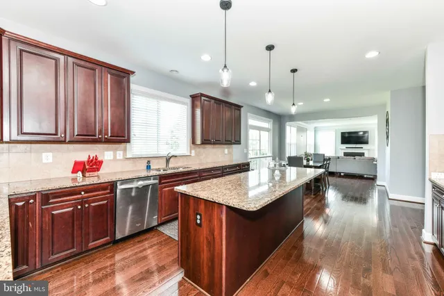 $4,500 | 15783 Berkhamstead Place, Leesburg, VA 20176