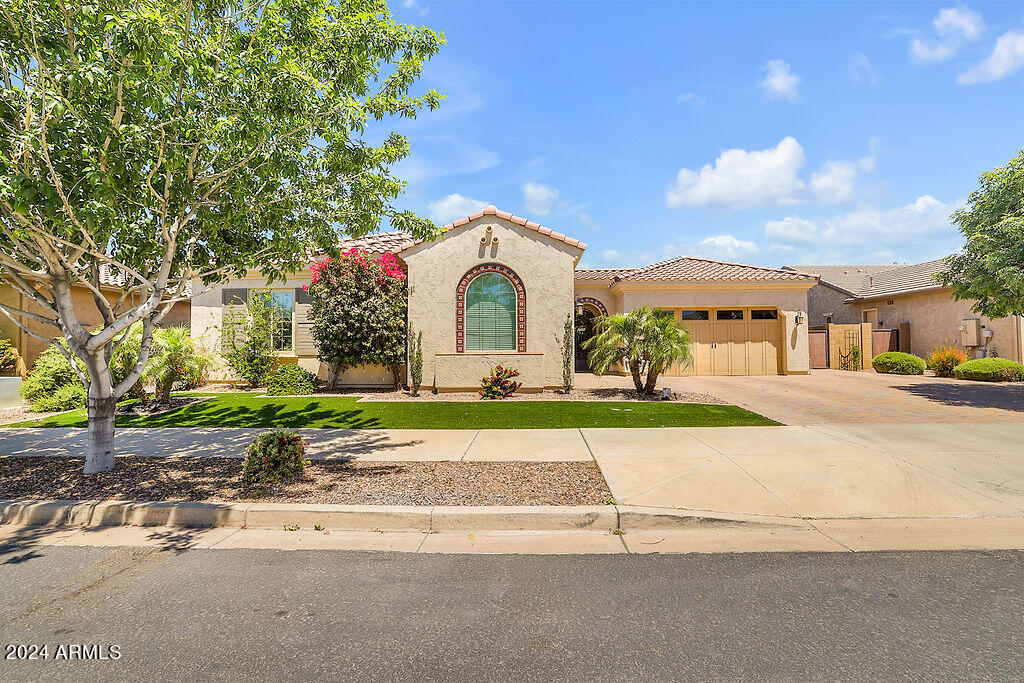 22300 East Quintero Road Queen Creek, AZ 85142 - Photo 3 of 56 IMG_9040