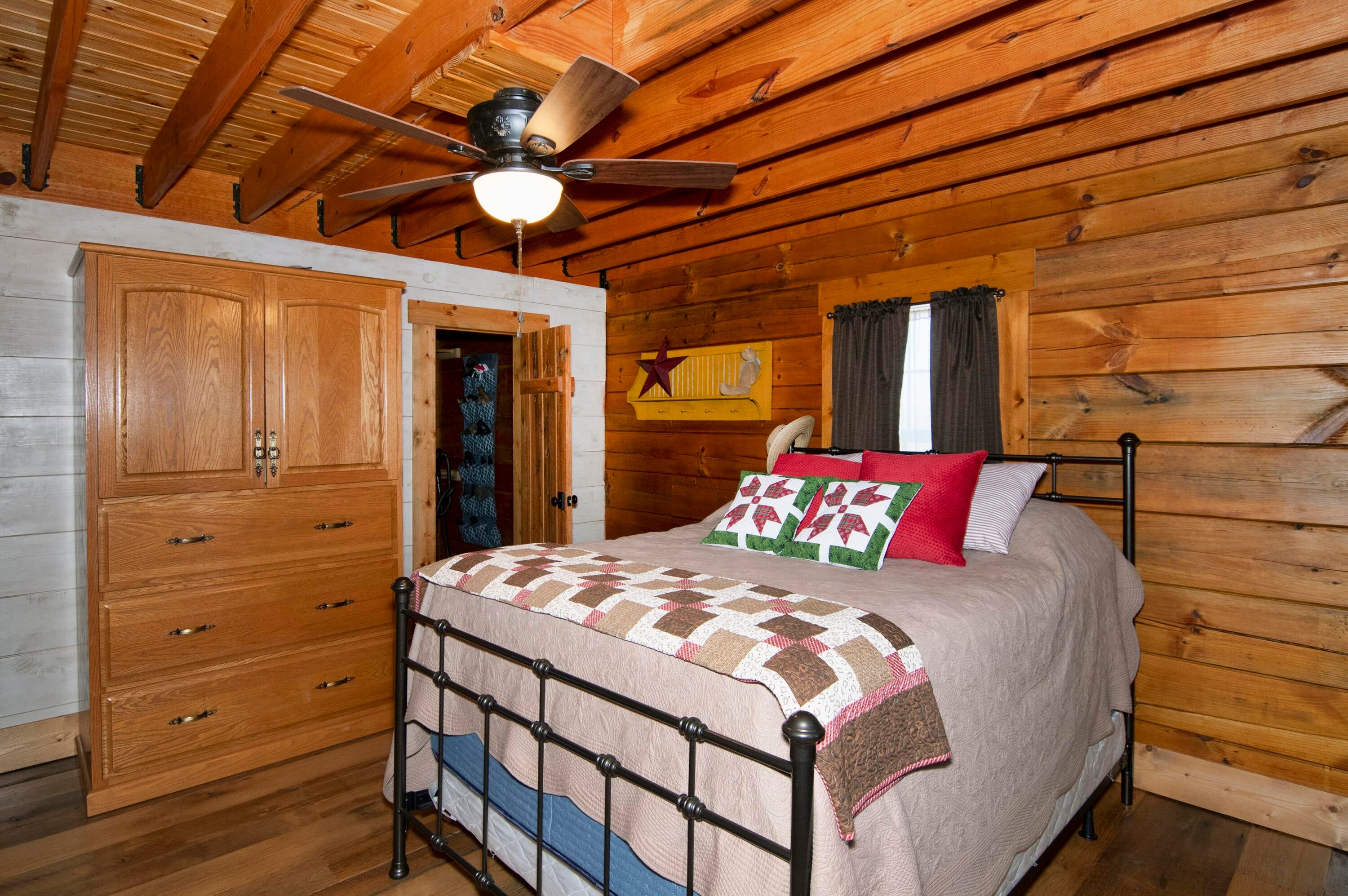 656 Miller Farm Road Peterstown, WV 24963 - Photo 45 of 156 Bedroom