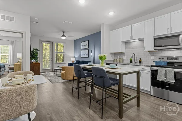 $2,021 | 480 John Carter Road, Unit C1, Bloomingdale, GA 31302