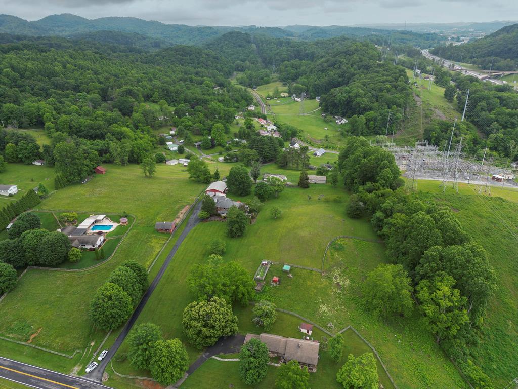 22319 Campground Road Bristol, VA 24202 - Photo 7 of 93 Gallery Image 7