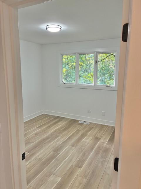 24360 South Timberline Trail Crete, IL 60417 - Photo 13 of 25 an empty room with a window