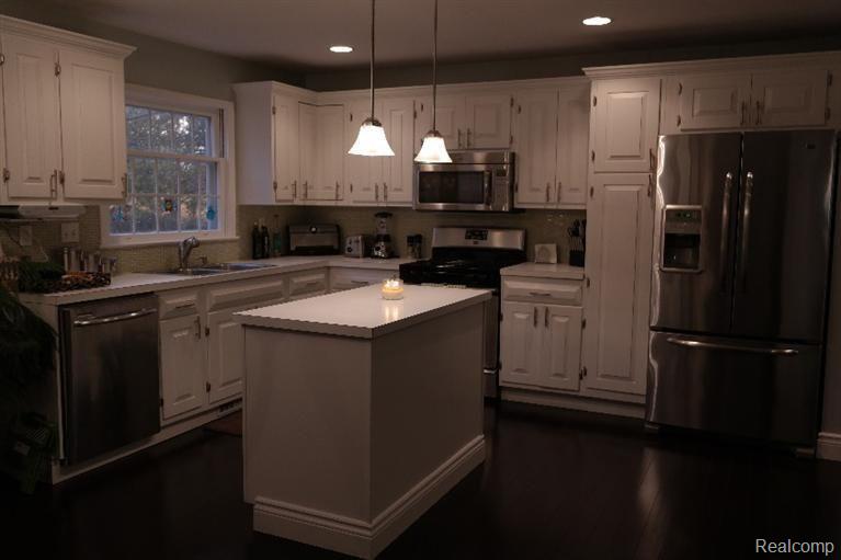 6090 Stofer Road Chelsea, MI 48118 - Photo 4 of 47 Stofer_004.jpg