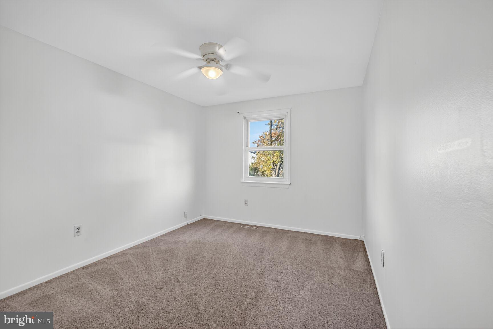 779 Match Point Drive Arnold, MD 21012 - Photo 21 of 28 an empty room with a window