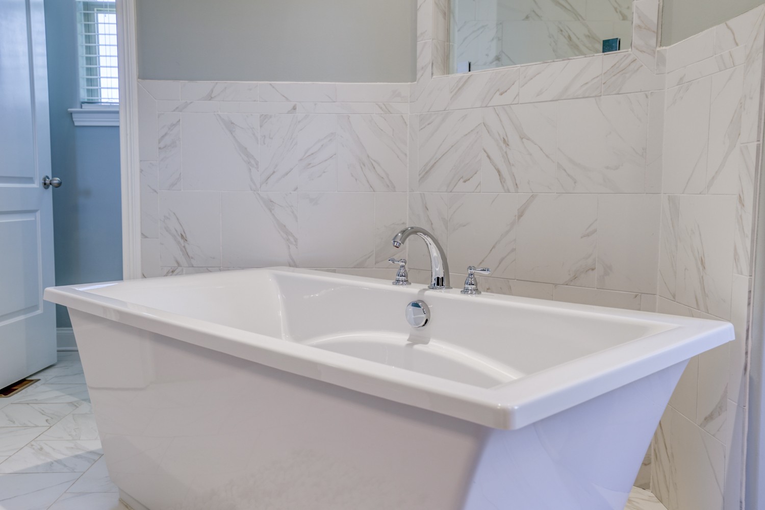 1146 Batbriar Road Murfreesboro, TN 37128 - Photo 40 of 56 a bathroom with a sink