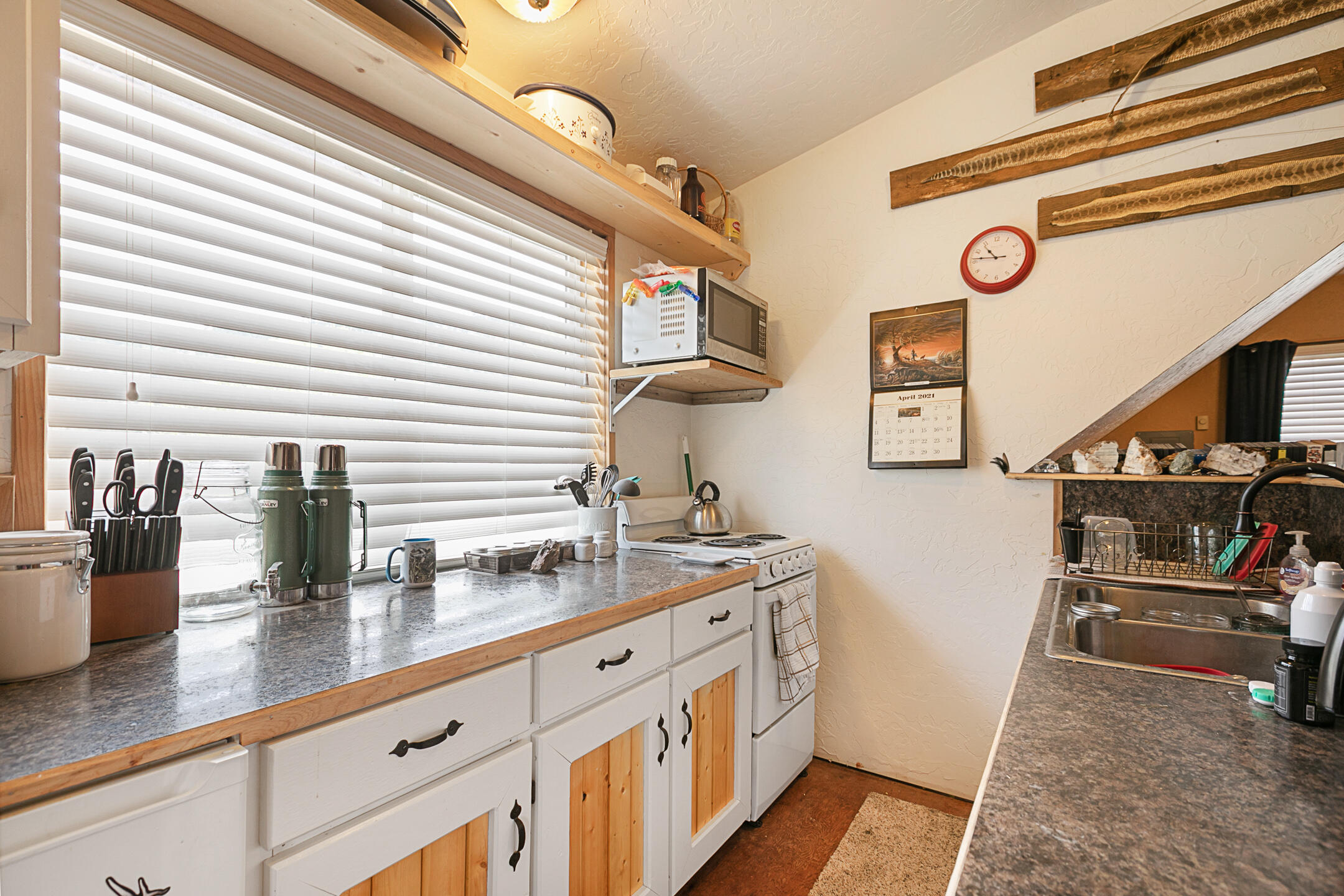 951 South Rimrock Road Prineville, OR 97754 - Photo 23 of 24 2021_04_29_951_sw_rimrock-22