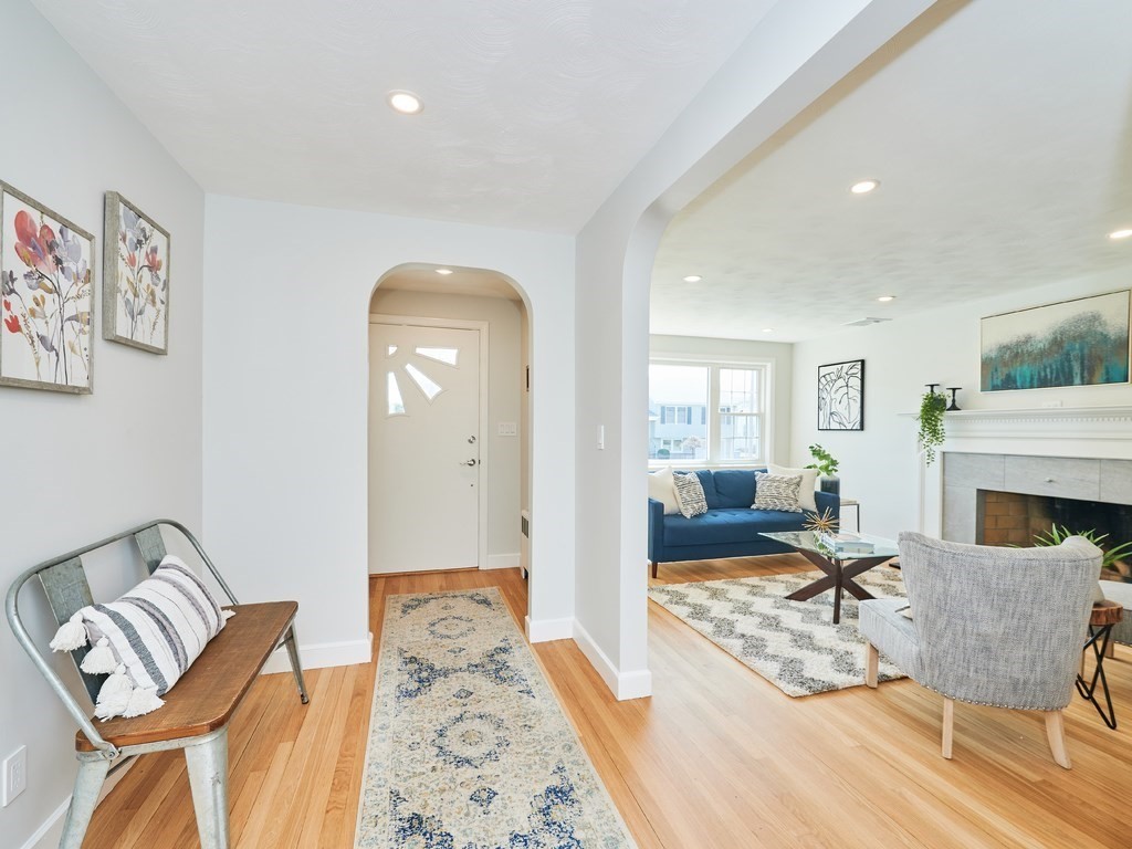 26 Jason Road Belmont, MA 02478 - Photo 5 of 29 Gallery Image 5