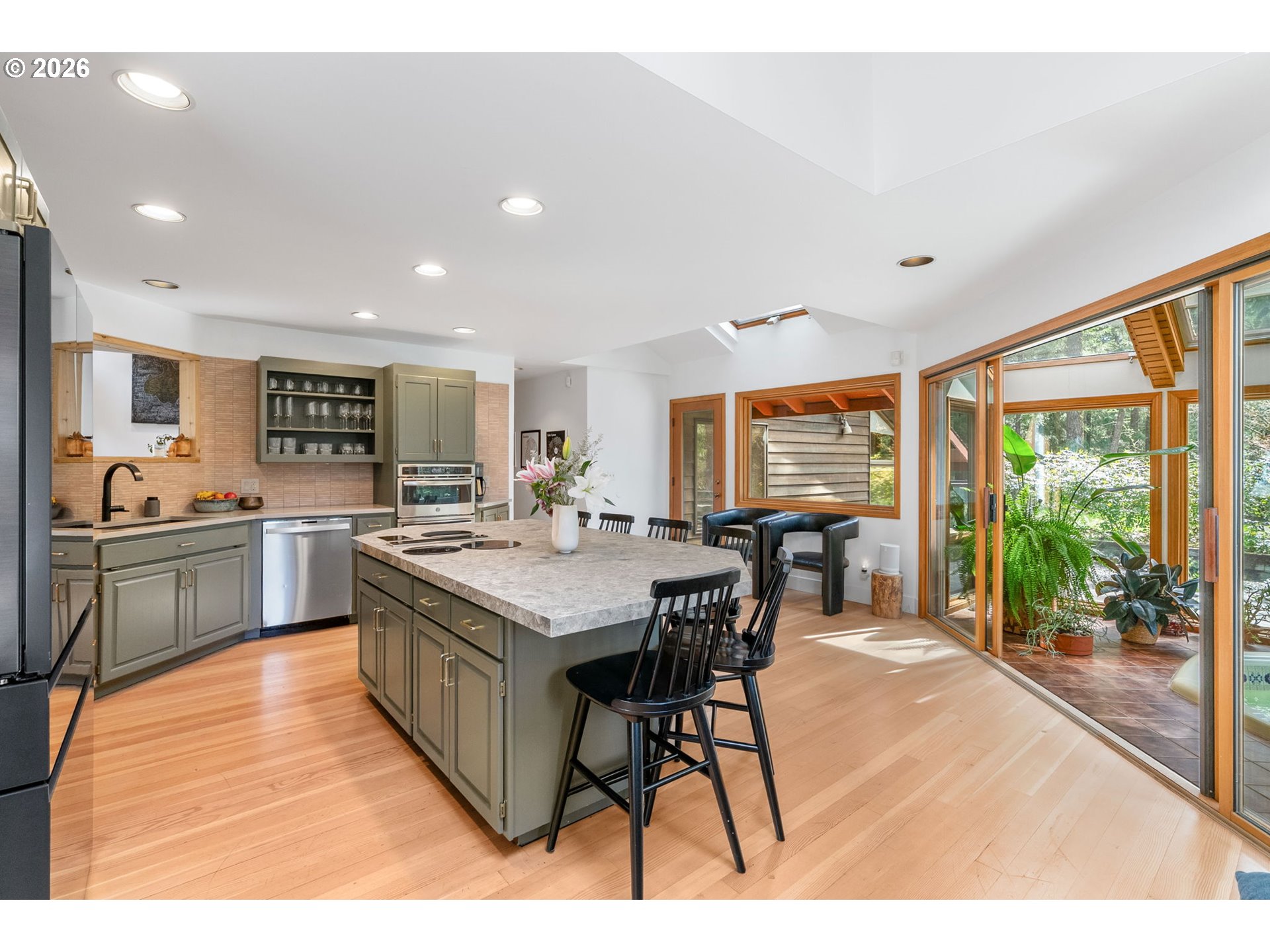 2000 Paradise Ridge Place Mosier, OR 97040 - Photo 12 of 48