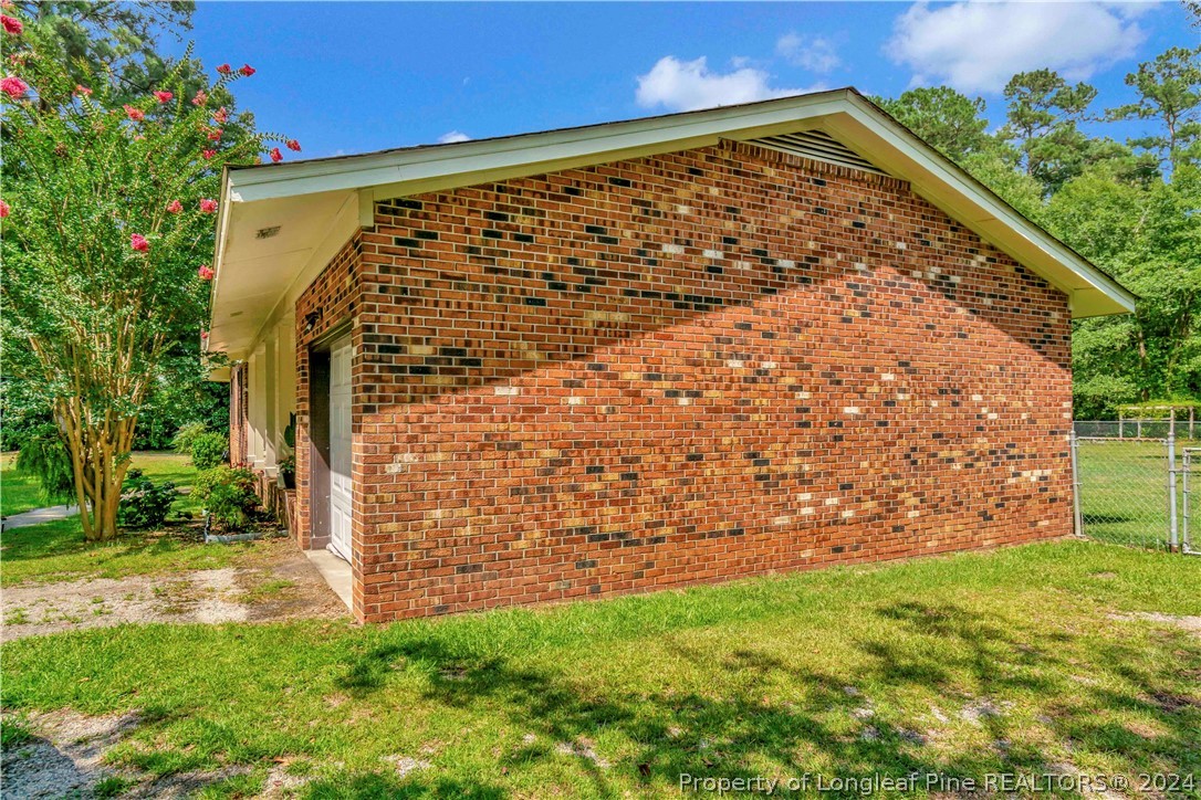 296 Robin Road Lumberton, NC 28358 - Photo 24 of 25 Gallery Image 24
